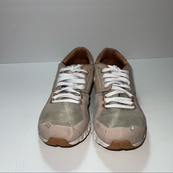 On Running  Woman Shoes Size 8.5 - Picture 10 of 10